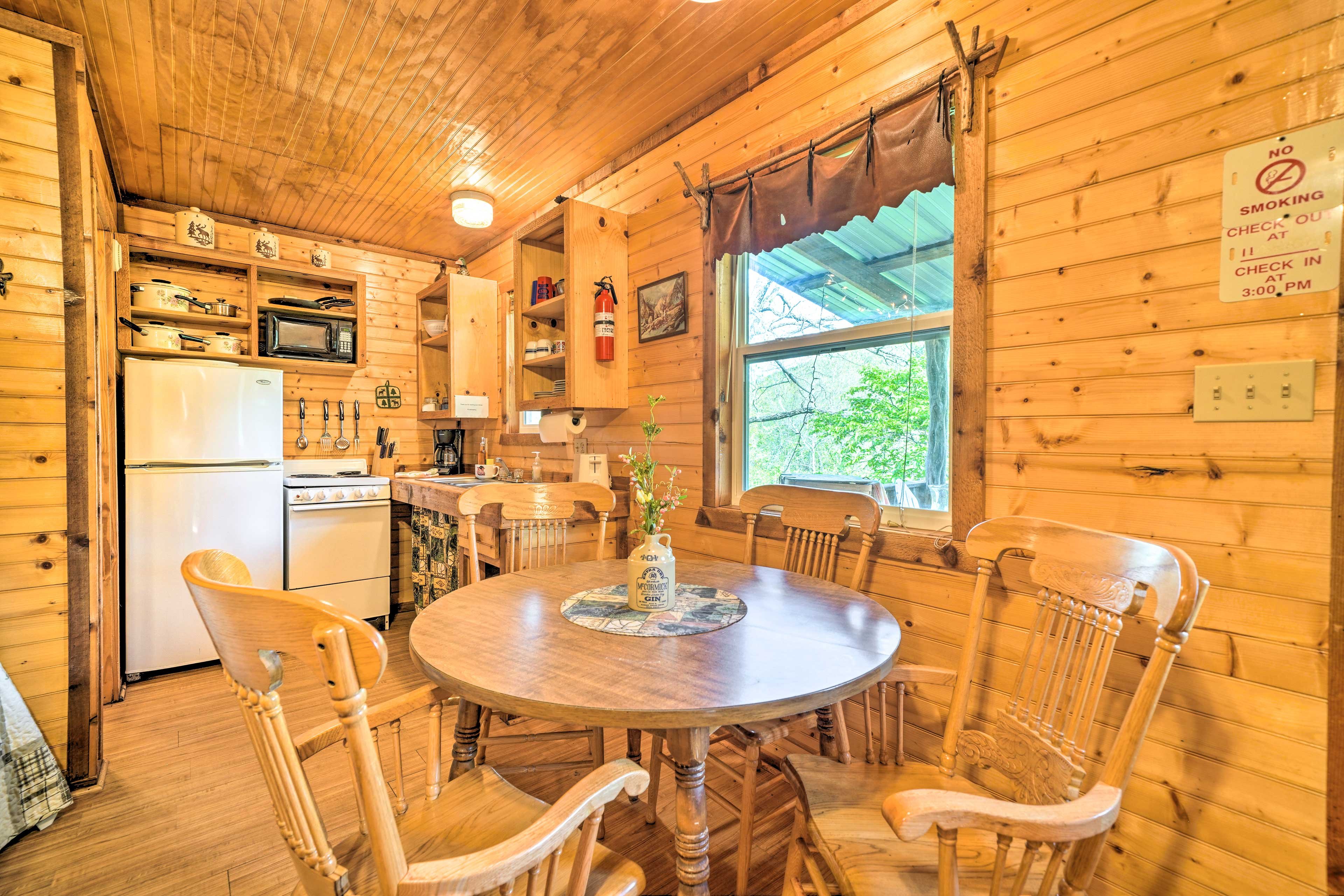 Cabin dining